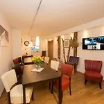 Appartement Living Schoenwies Apartments With Private Infrared Cabin And Zell Am See Kaprun Summercard *