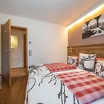 Appartement Living Schoenwies Apartments With Private Infrared Cabin And Zell Am See Kaprun Summercard *