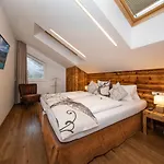 Appartement Living Schoenwies Apartments With Private Infrared Cabin And Zell Am See Kaprun Summercard Apartment