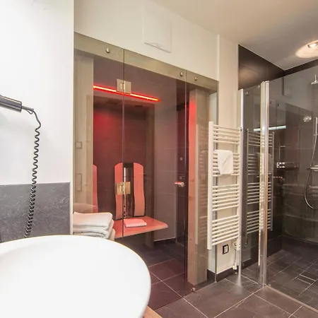 Living Schoenwies With Private Infrared And Including Leisure Centre Next Door *