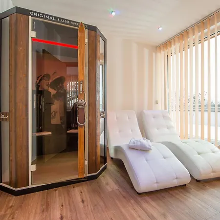 Apartment Living Schoenwies With Private Infrared And Including Leisure Centre Next Door *