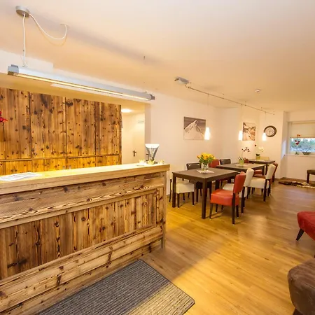 Living Schoenwies With Private Infrared And Including Leisure Centre Next Door 滨湖采尔