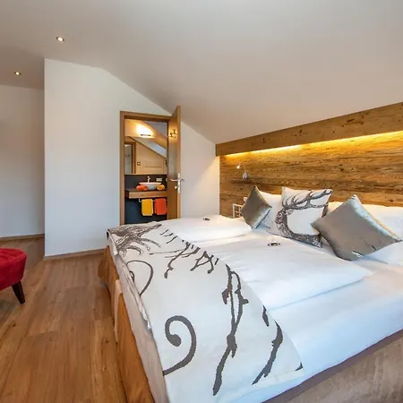 Living Schoenwies With Private Infrared And Including Leisure Centre Next Door Appartement Zell am See